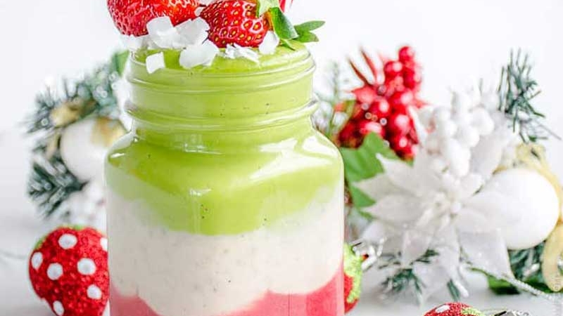 Layered Christmas Smoothie 800Wide
